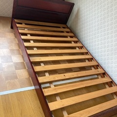 シングルベッド