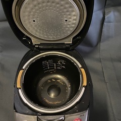 TIGER 炊飯器　JKC-R100 5.5合炊きの画像