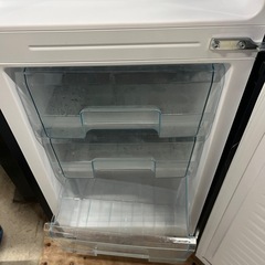 アイリスオーヤマ　ノンフロン2ドア冷蔵庫162L/直冷式/ブラック/配送設置可能の画像