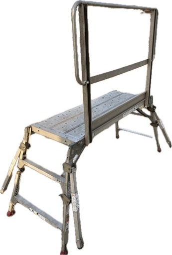 【引取限定】アルミ合金製可搬式作業台　1台 （脚伸縮調整機能あり） DUK-12SX  手摺、アウトリガーつき