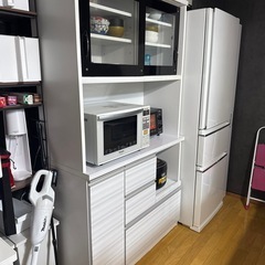 値下げ🥰食器棚 早い者勝ちです‼️
