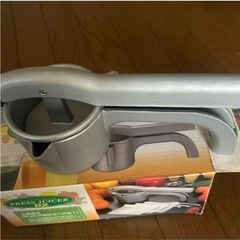 プレスジューサーデラックス　フルーツ絞り機　ハンドジューサー　未使用の画像