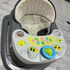 ベビー歩行器