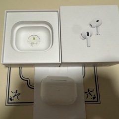 AirPods pro 第2世代 右と本体
