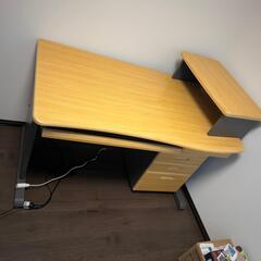 パソコンデスクとチェアセット