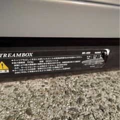 グレーのルーフキャリアの画像