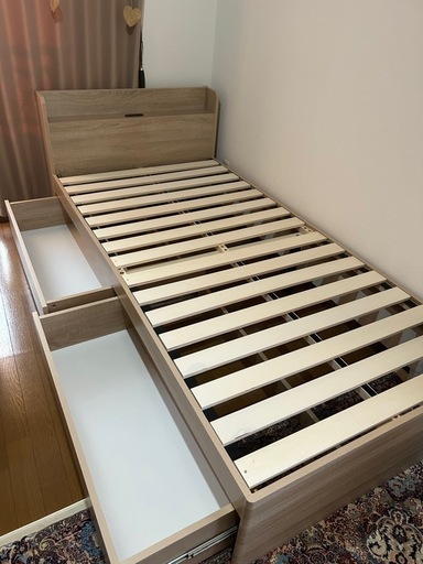 シングルベッドフレーム