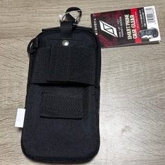 新品未使用 カラビナ付きスマホケースの画像