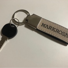 新品　MARKROSA マークローザ　キーホルダー