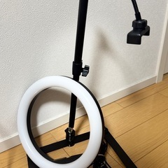 スマホスタンドとリングライトセット