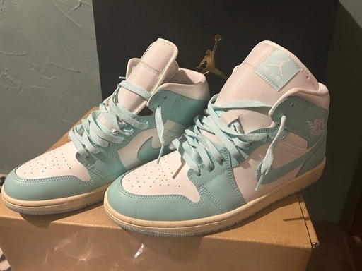 ナイキ　スニーカー