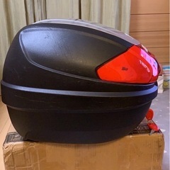値下げしました❗️GIVI　バイク用　デイトナ製リアボックスの画像