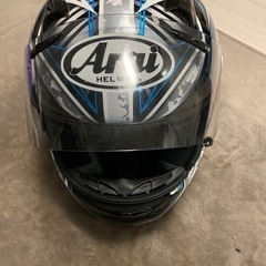 Arai フルフェイスヘルメットの画像