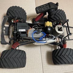引き取り先決まりました・京商1／8ラジコンエンジンカーUSA-1