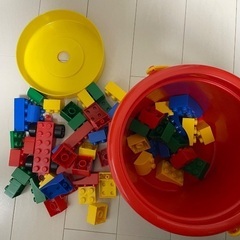 プラスチック ブロック 61ピース以上の画像