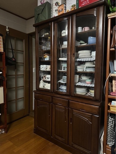 アンティーク　食器棚