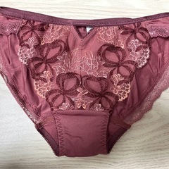 新品⭐︎ 　AMOSTYLE BY Triumph アモスタイル...