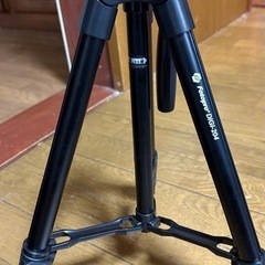 カメラ　三脚