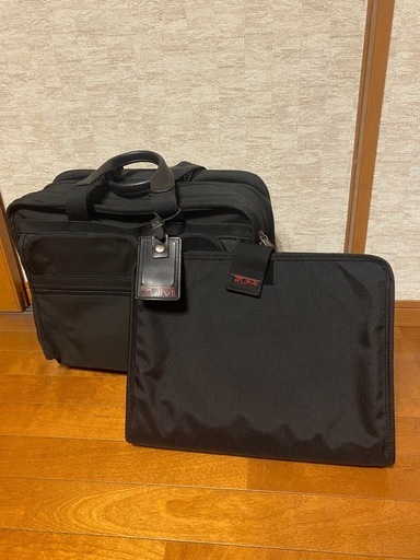 TUMI キャリーケース ビジネスバッグ 26004D4 トゥミ 美品 ストア