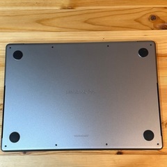 液晶割れ　MacBook Pro 14インチ M2 Pro 1TB 充電111回の画像