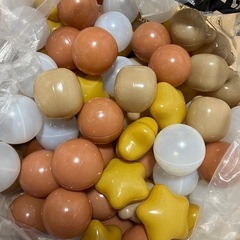 3COINS、ボールプールの画像