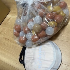3COINS、ボールプール