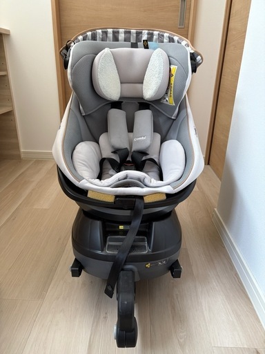 コンビクルムーブISOFIXエッグショック回転式