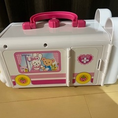 メルちゃん うさぎさんきゅうきゅうしゃの画像