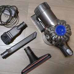 【無料】ダイソン ハンディ掃除機 DC61 モーターヘッド（バッテリー劣化）の画像