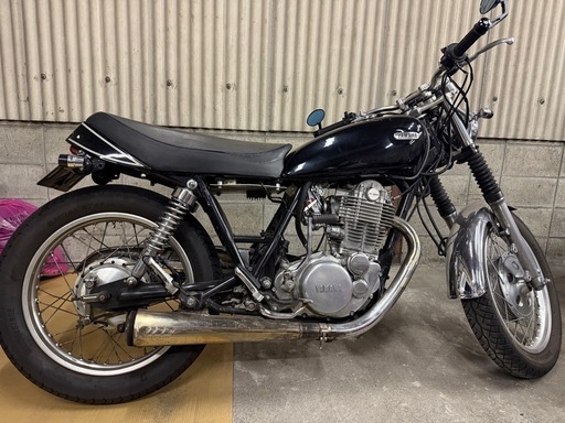 SR400 1JR実働　室内保管　FCR 低走行　引き取りのみ