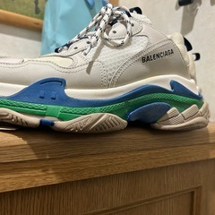バレンシアガ　メンズ　スニーカーの画像