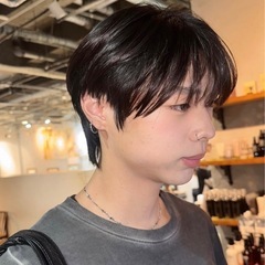 明日の朝　メンズ又はショートヘア　カット&トリートメント¥0