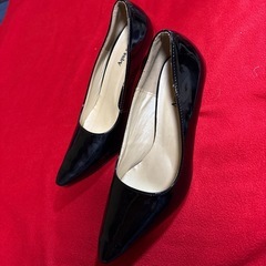 黒いパンプス　L 39の画像