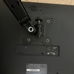 PCモニター　アーム付の画像
