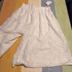 新品　レースフレアパンツ　の画像