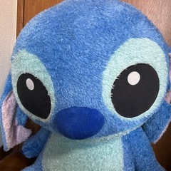 巨大スティッチぬいぐるみの画像