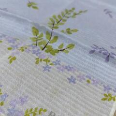 【BIGI】シンプルな花柄ハンカチの画像