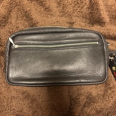 DAKS ブラック レザー クラッチバッグの画像