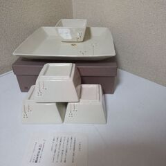 未使用　遊花　萬宝窯　萬古焼　四角大皿１枚　小鉢４個セット　明治...