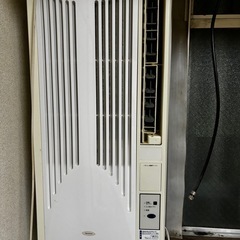 コイズミのウィンドーファンです