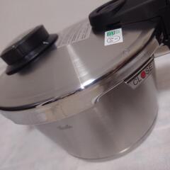 ★お値下げ！【フィスラー】圧力鍋 2.5L ※新品未使用 コンフォートプラス （ガラス蓋・蒸し器＆三脚・レシピ本・取扱説明冊子）付きの画像