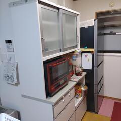 食器棚の画像