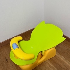 アップリカ　ベビーバスチェアの画像