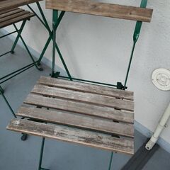 バルコニーテーブルの画像