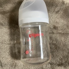 ピジョン哺乳瓶ガラス製　おまけつきの画像