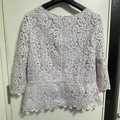 JUSGLITTYのレースカットソーです☺️の画像
