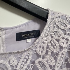 JUSGLITTYのレースカットソーです☺️の画像