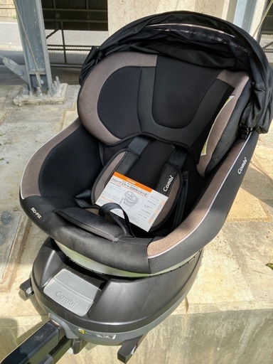 combi チャイルドシート