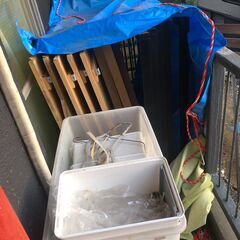 糸鋸かなにか、メタルを切る道具