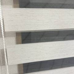 新品未使用　調光ロールスクリーン　カーテンレール取付可能の画像